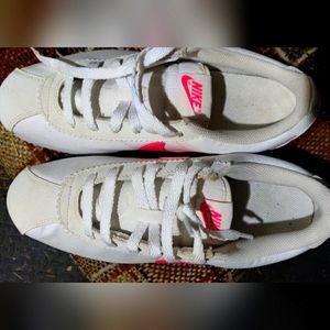 Nike Cortez fuschia and white size 6w